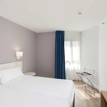 Sol Puerto Marina Aparthotel 3*
