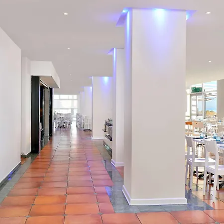 Aparthotel Sol Puerto Marina 3*